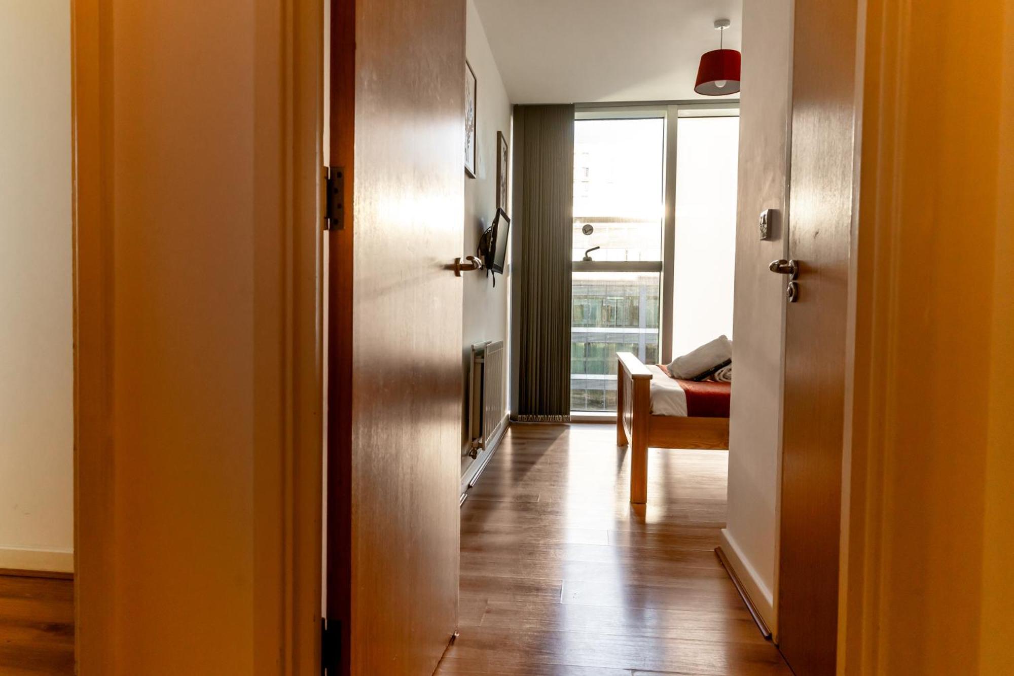 Luxury Two Bed City Apartment -The Hub Milton Keynes Exterior photo